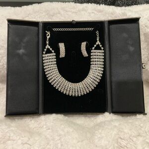 Elegant Silver Necklace and Earring Set